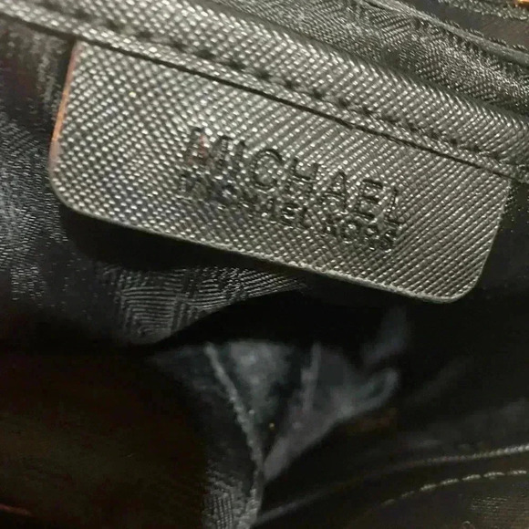 Michael kors Black saffiano leather hobo handbag - Picture 7 of 11